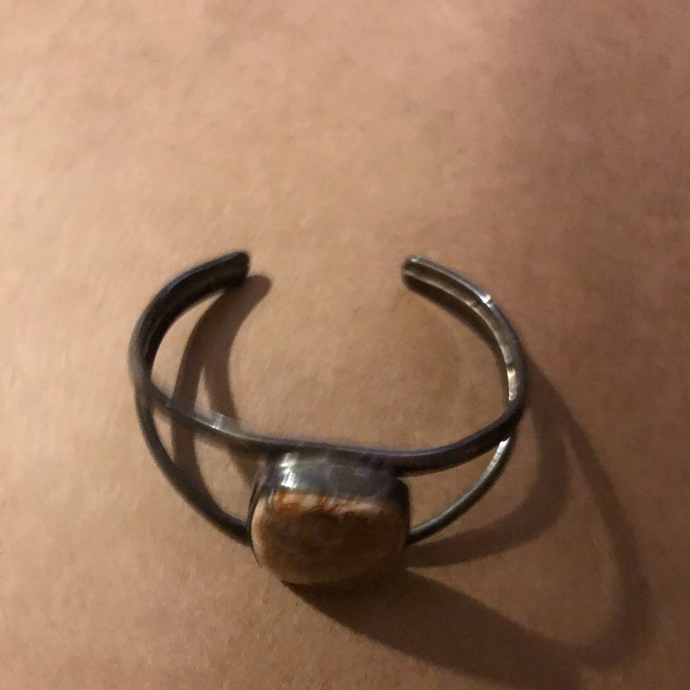 Vintage Sterling Silver Tan Agate Cuff Bracelet - for small wrists - Picture 5 of 12